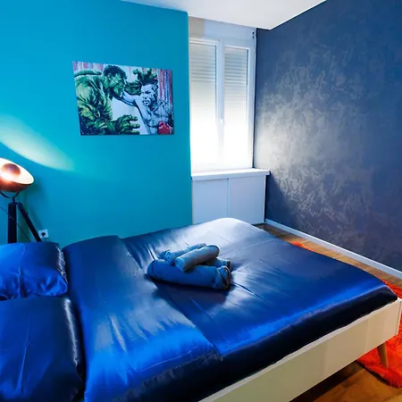 Appartement Pop Art - Asterix,Cdg,Chantilly,Disney La Chapelle-en-Serval Exterior photo