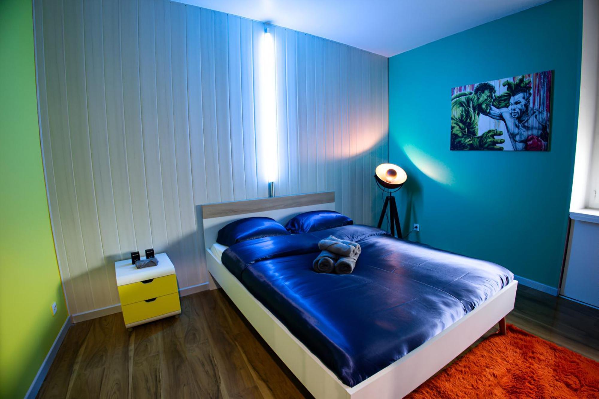 Pop Art - Asterix,cdg,chantilly,disney Apartment *